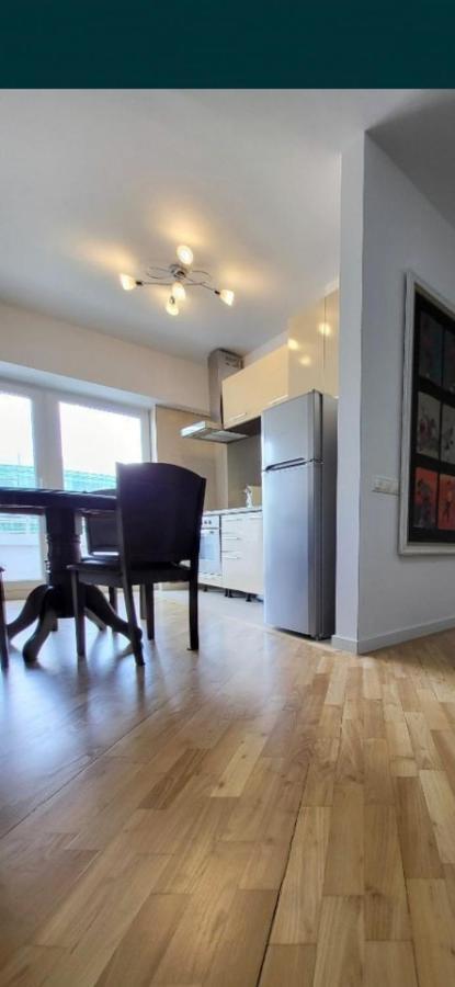 Апартаменти Apartament Ultracentral Piata Unirii Бухарест Екстер'єр фото